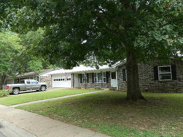 1st image of 408 Lucas St