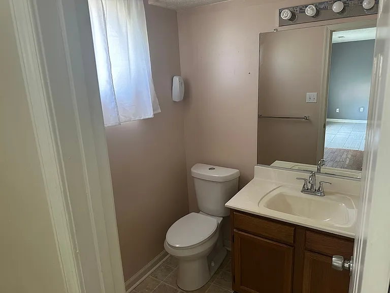 824 Thimbleby Dr — Photo 10