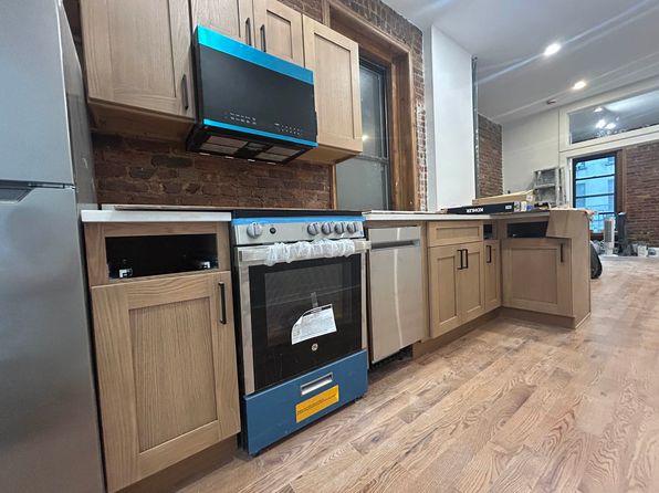 67 E 2nd St APT 13