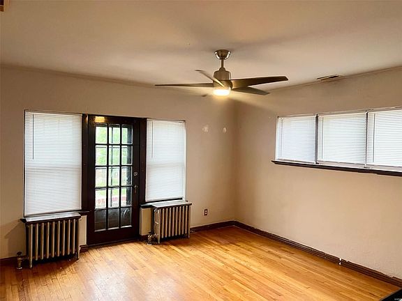 2nd image of 4014 Gustine Ave #2N