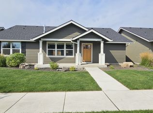 1909 NE 5th St, Redmond, OR 97756