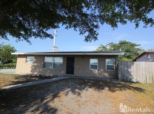 2001 NW 2nd Ter, Pompano Beach, FL 33060