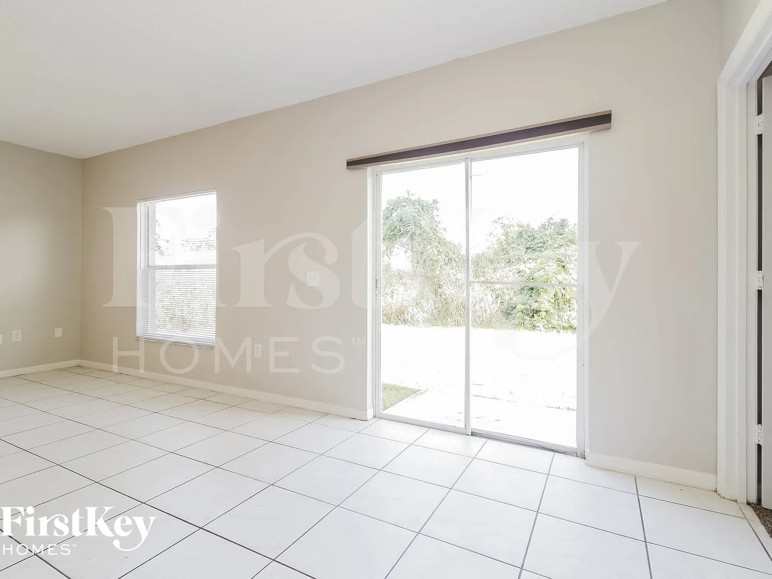 4 bed, 2.0 bath, 1300 sqft, $1,595 — Photo 4