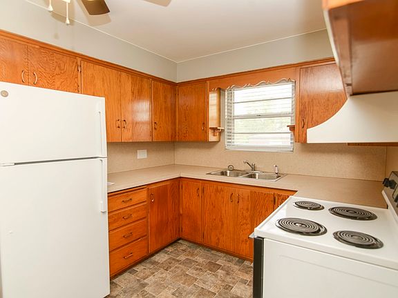 5th image of 214 W Atchison St APT 3