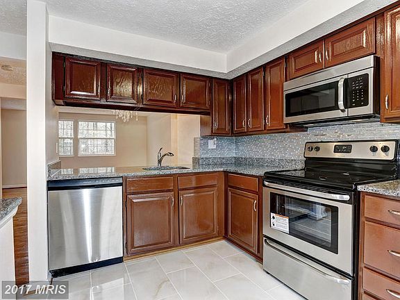 5th image of 9260 Redbridge Ct
