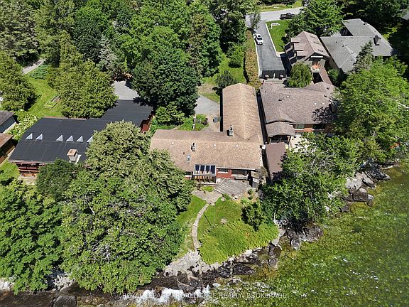 3rd image of 19 Lakeland Point Dr