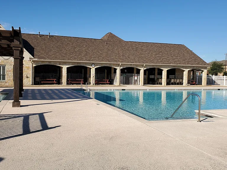 1621 Colonial Dr — Photo 68