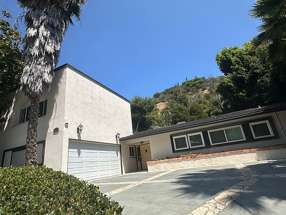 2nd image of 1980 Coldwater Canyon Dr