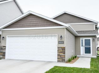 5564 60th St S, Fargo, ND 58104
