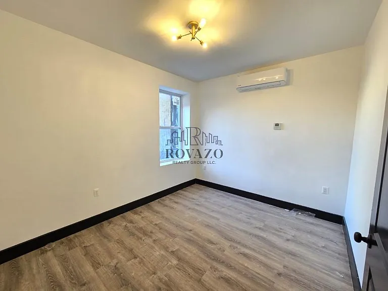 11 Thomas St #2B — Photo 3