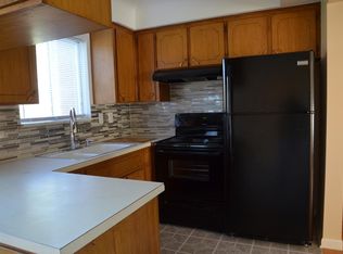 5445 Chicago Rd, Warren, MI 48092