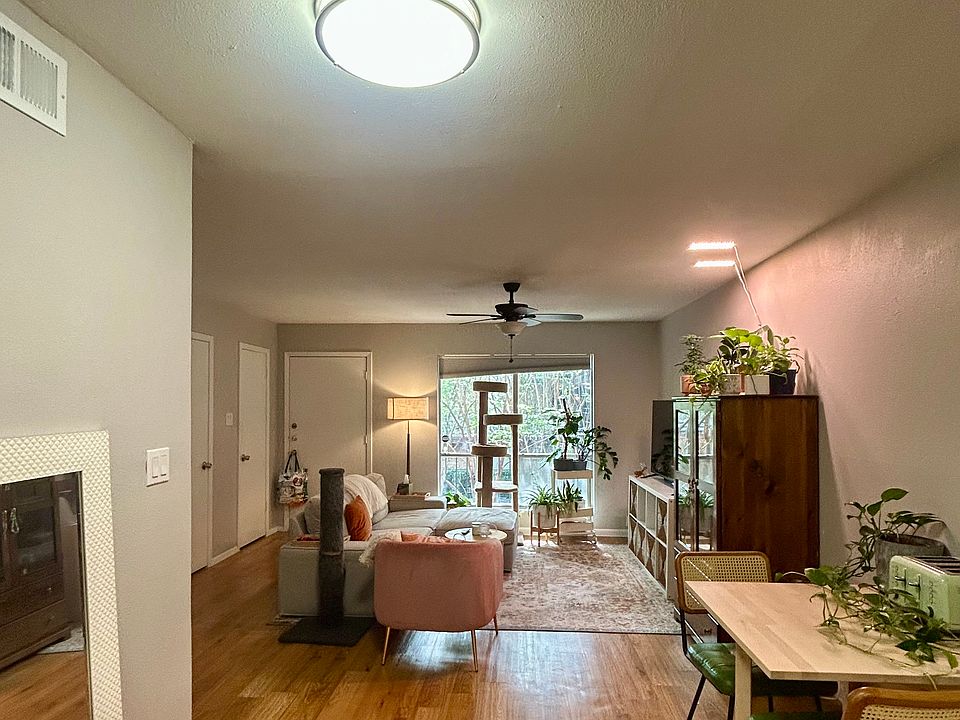 1st image of 2207 Leon St APT 209