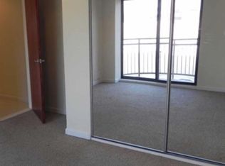 4 Chelsea Pl #D, Great Neck, NY 11021