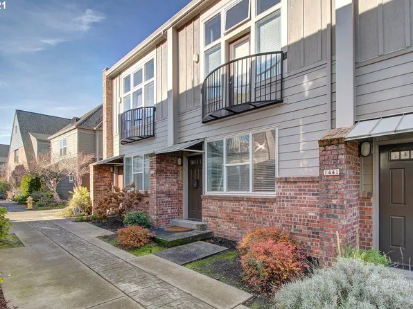1442 NE Village St, Fairview, OR 97024