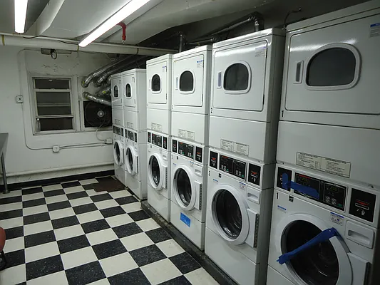 Rented by null | media 9