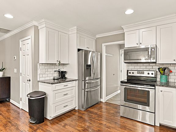 5th image of 2584 Mount Salem Rd
