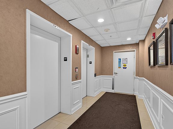 5th image of 435 W Wood St Unit 311