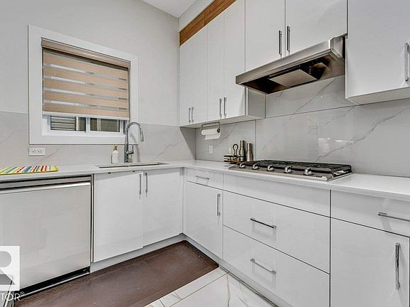 5th image of 1760 18th St NW