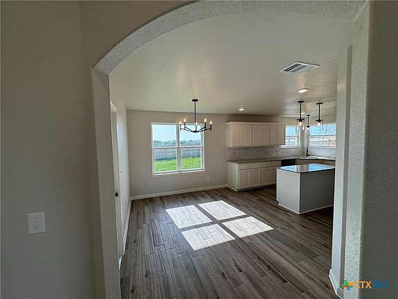 4th image of 3111 Atascosa Dr