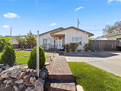 27 E Pacific Ave, Henderson, NV, 89015