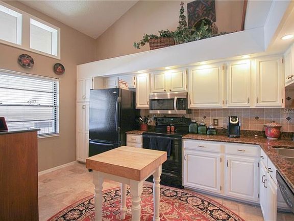 5th image of 118 Lindsay Ln #118