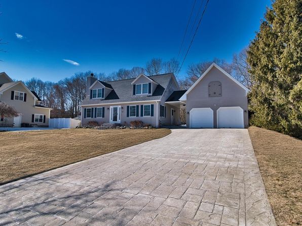 53 Windward Dr, Somerset, MA 02726