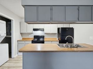 1100 Clarinet Blvd W #525, Elkhart, IN 46516