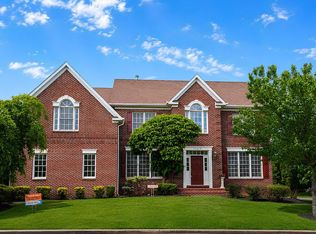 42848 Sidney Pl, Ashburn, VA 20148