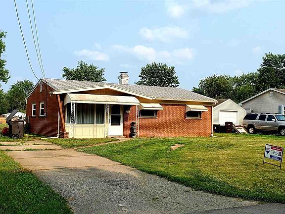 2nd image of 129 E Southfield Dr
