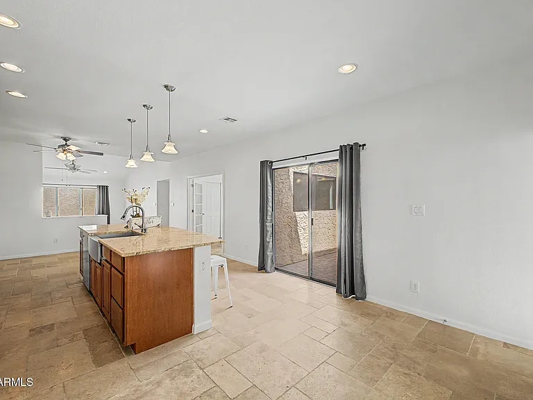 5134 N 78th Pl — Photo 5