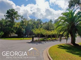 54 Tar Flower Trl, Waverly, GA 31565