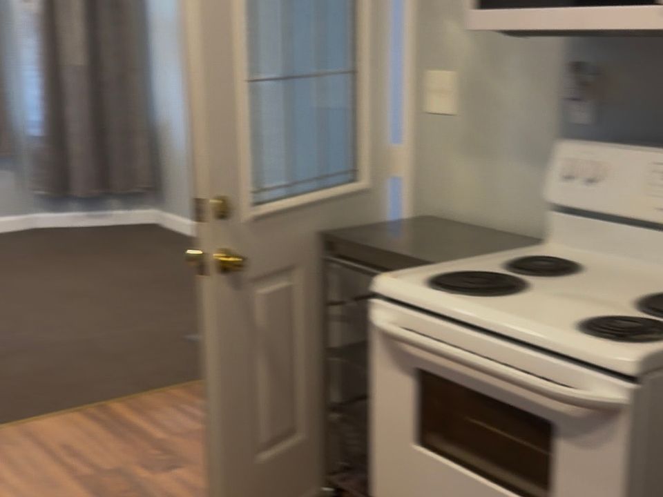 1st image of 4442 Freer St #1