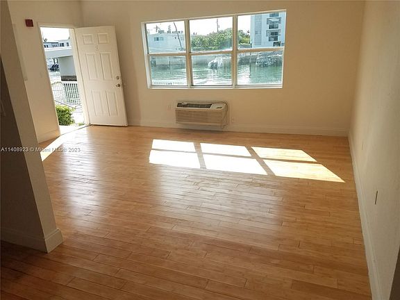 5th image of 8080 Tatum Waterway Dr APT 8
