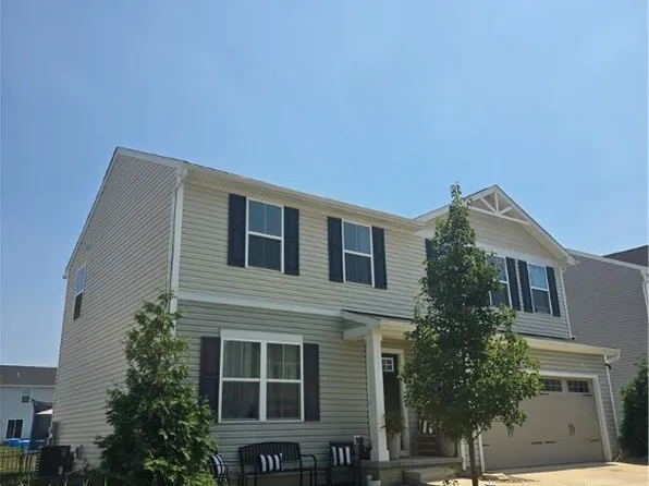 5249 Decker St, Barberton, OH 44203