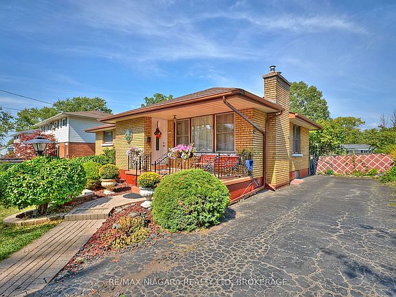 3rd image of 316 Bowen Rd