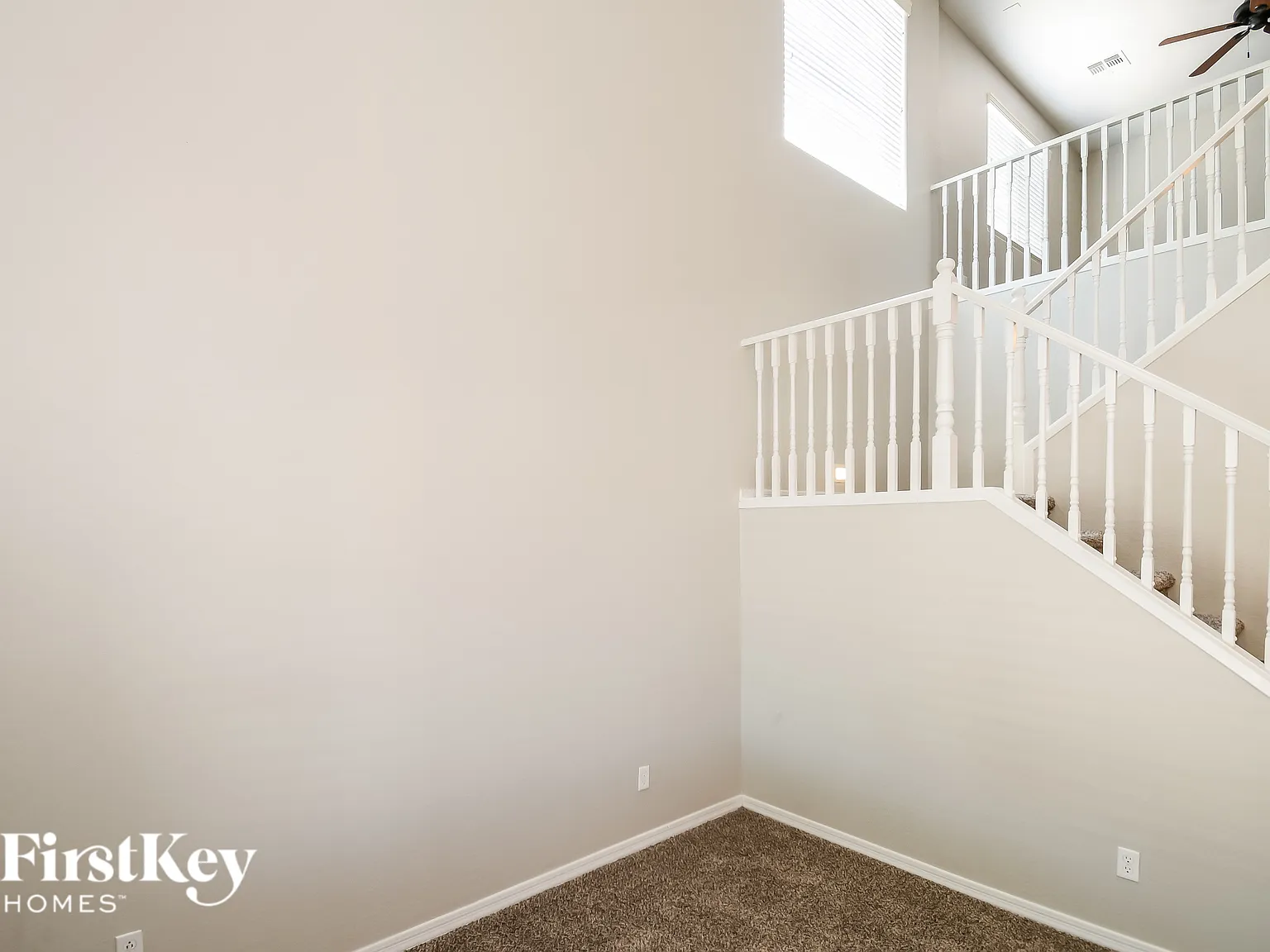 3 bed, 2.5 bath, 2454 sqft, $3,000 — Photo 2
