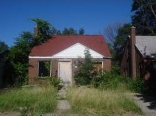 9201 Robson St, Detroit, MI 48228