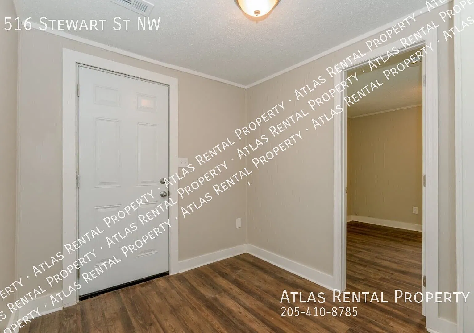 Move-In Ready 4 Bed, 2 Bath Pet Friendly — Photo 4
