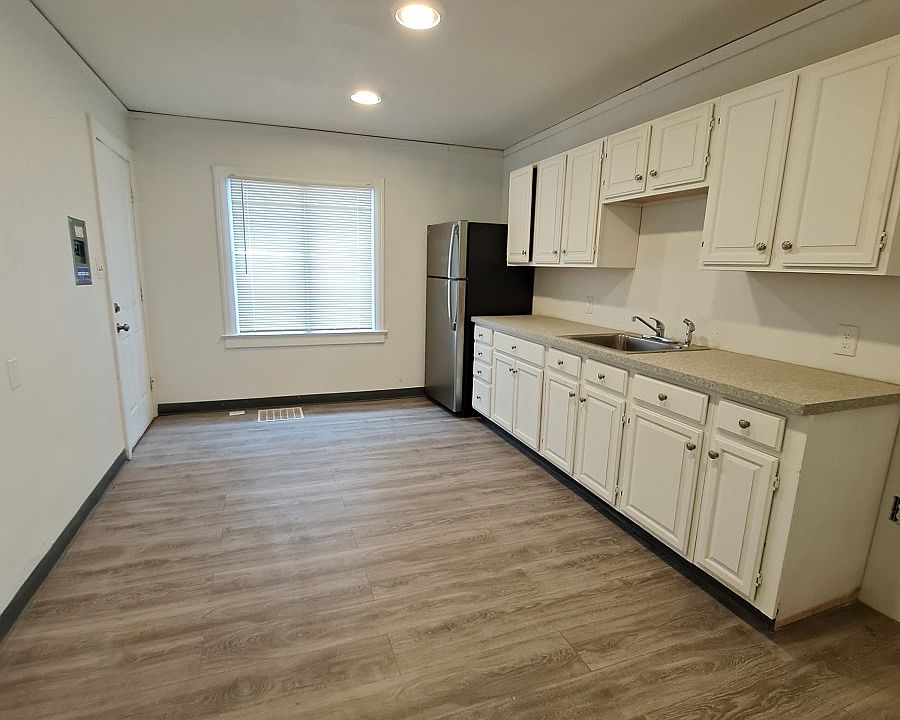 1st image of 523 Delaware Ave #2