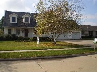 221 Oak Ridge Dr SE, Mount Vernon, IA 52314