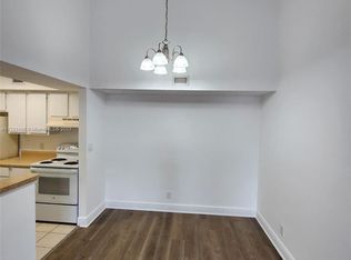 5720 Rock Island Rd APT 400, Fort Lauderdale, FL 33319