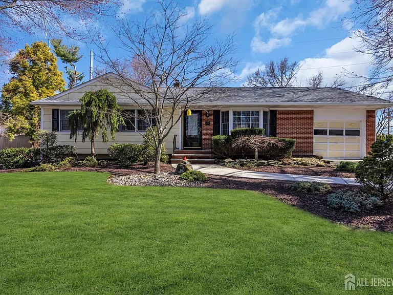 1430 Kearney Dr — Photo 43