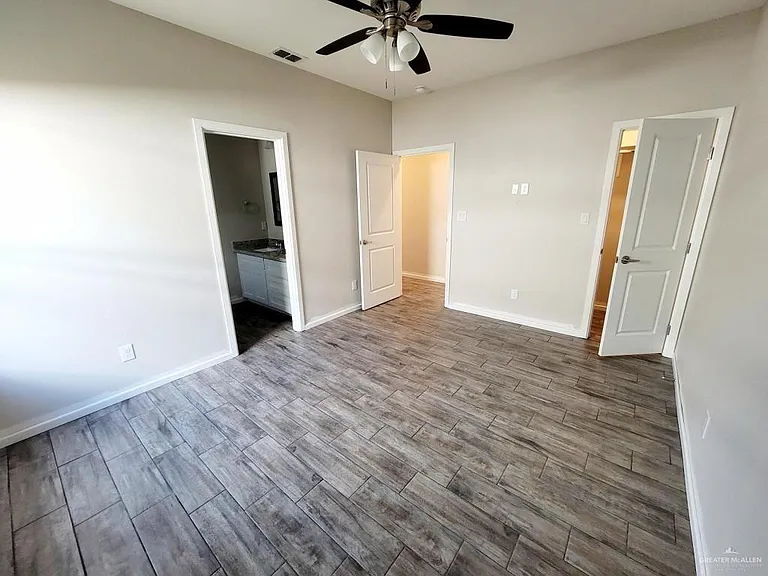 5704 Sandpiper Ave #2 — Photo 7