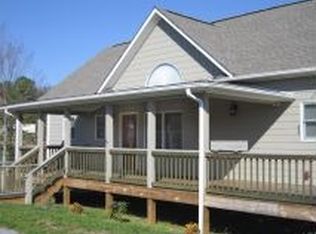 327 Tall Timbers Ln, Waynesville, NC 28785