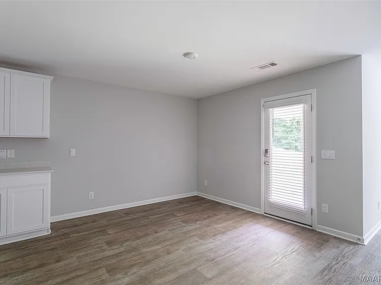 7621 Shaddix St — Photo 22