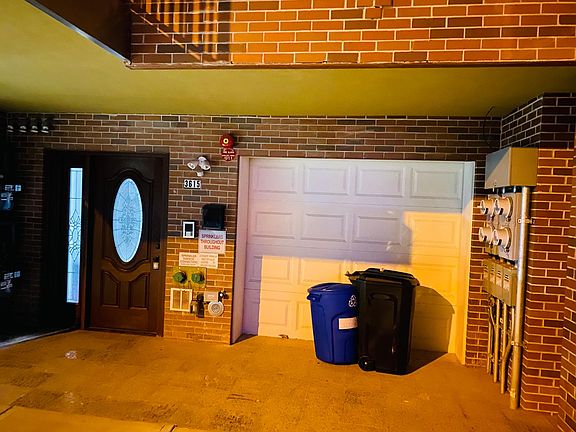 4th image of 3615 193rd St #1
