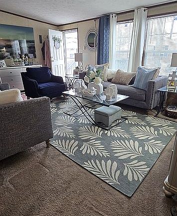 4th image of 3601 Sheffield Ave #125