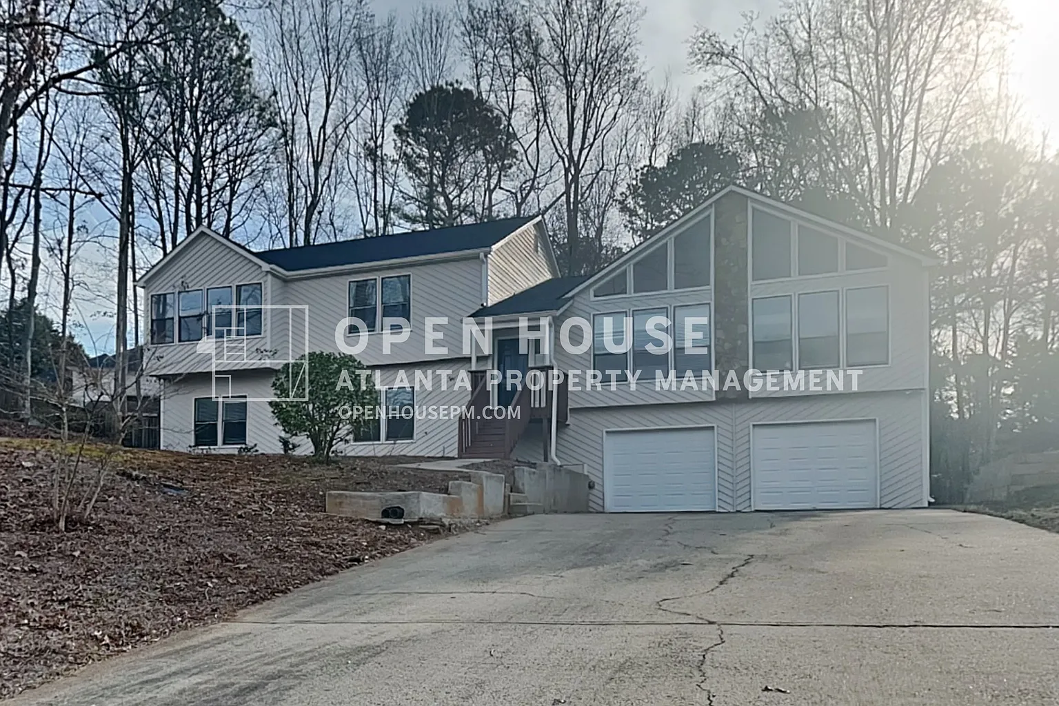 749 Maggie Ct NW photo 1