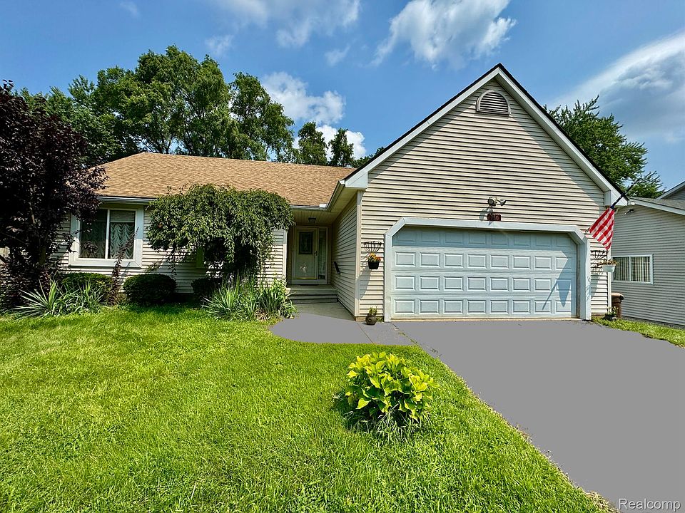 1st image of 750 Amenia St