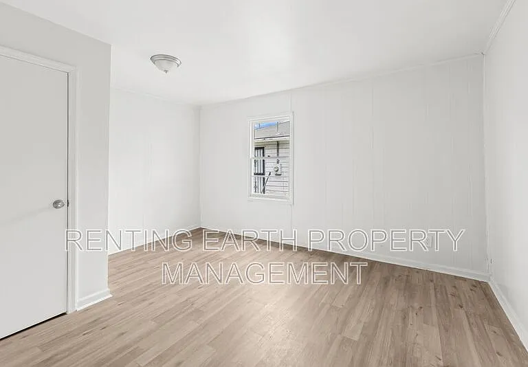 1724 26th St SW — Photo 8